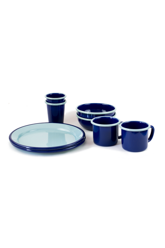vaisselle-acier-emaille-bleu-mugs-emailles-verresassiettesbols